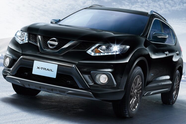 Hình ảnh chi tiết Nissan X-Trail Hybrid tại Nhật Bản, động cơ 2.0L, tiêu hao 4.8L/100km